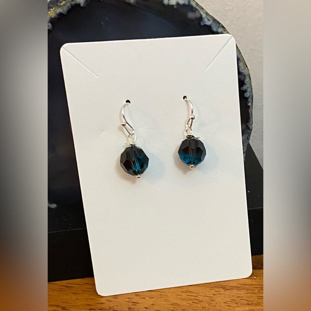 Swarovski Burgundy-Blue Zircon crystal earrings (revised) NEW